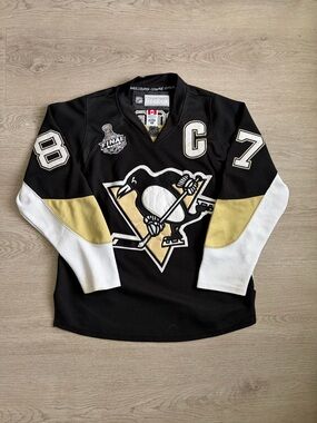 Reebok 2009 Pittsburgh Penguins Crosby 'C' Hockey Jersey in Black and Gold